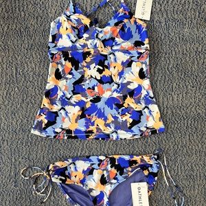 Athleta Women’s Floral Swimsuit Tankini NWT Never Worn
